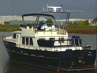 Blue Water trawler 1525-DS