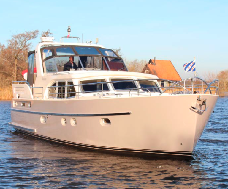 Noblesse Cruiser 42 test Motorboot